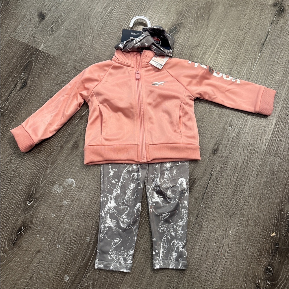 NWT Toddler Reebok outfit 3 piece